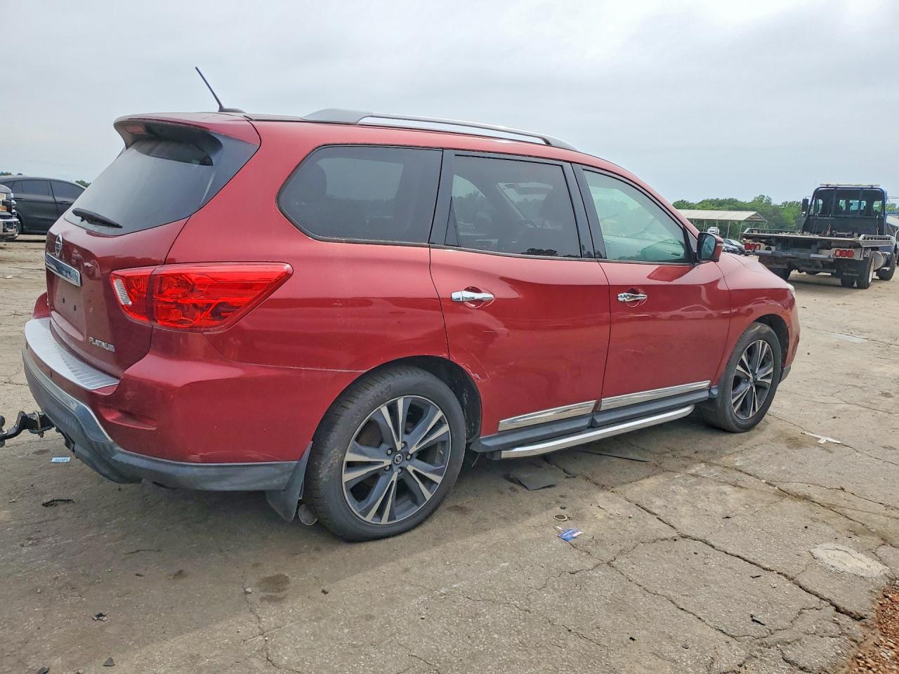 2018 NISSAN PATHFINDER