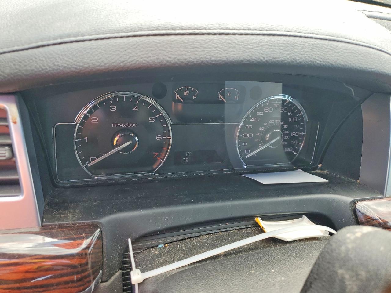 2009 LINCOLN TOWNHOUSE MKS