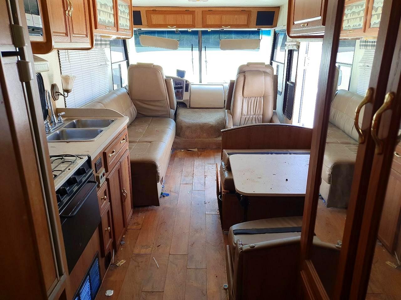 2001 WORKHORSE ALL OTHER