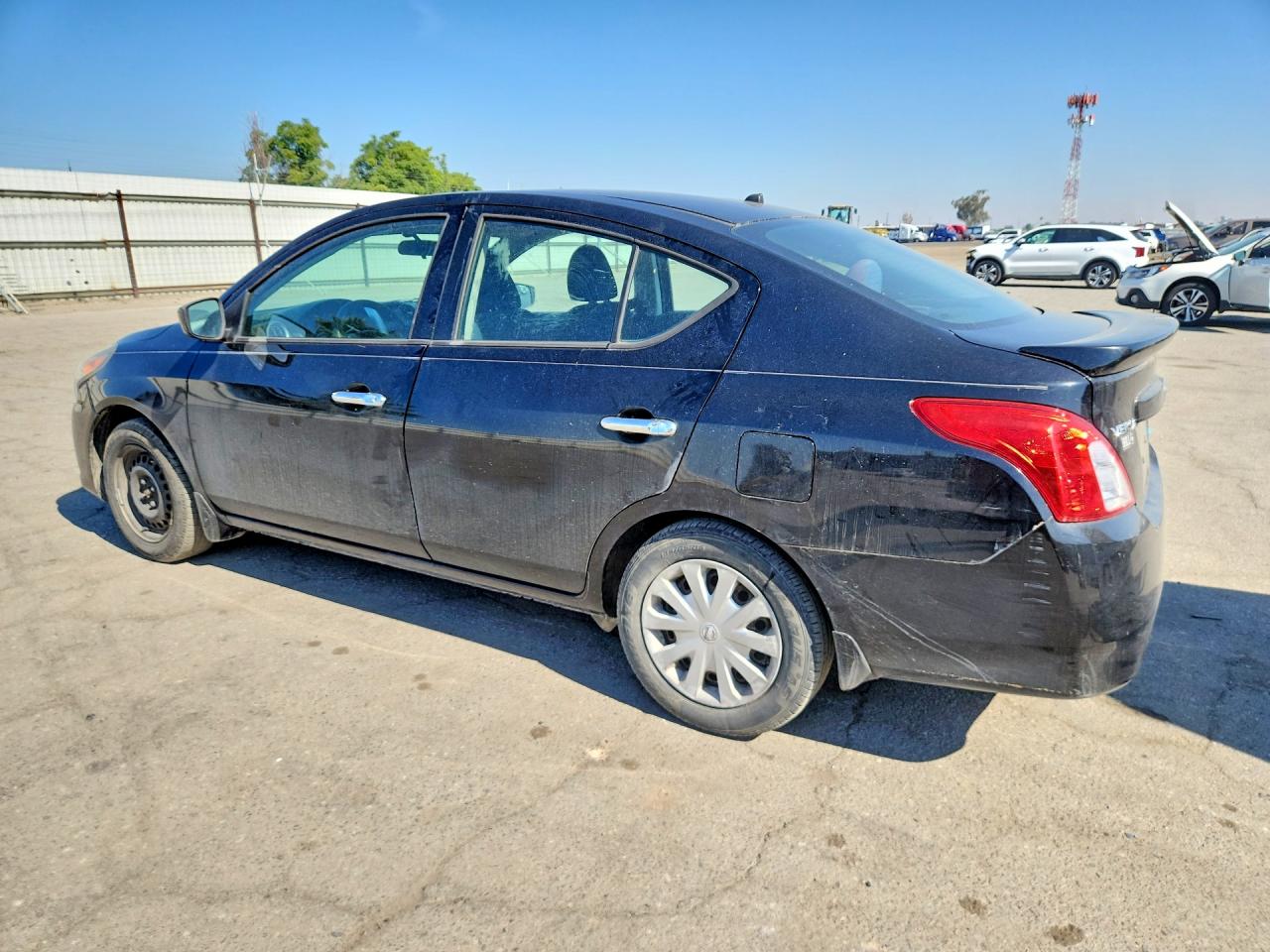 2015 NISSAN VERSA