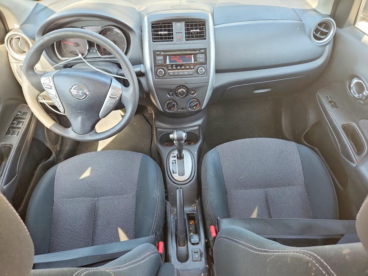 2015 NISSAN VERSA