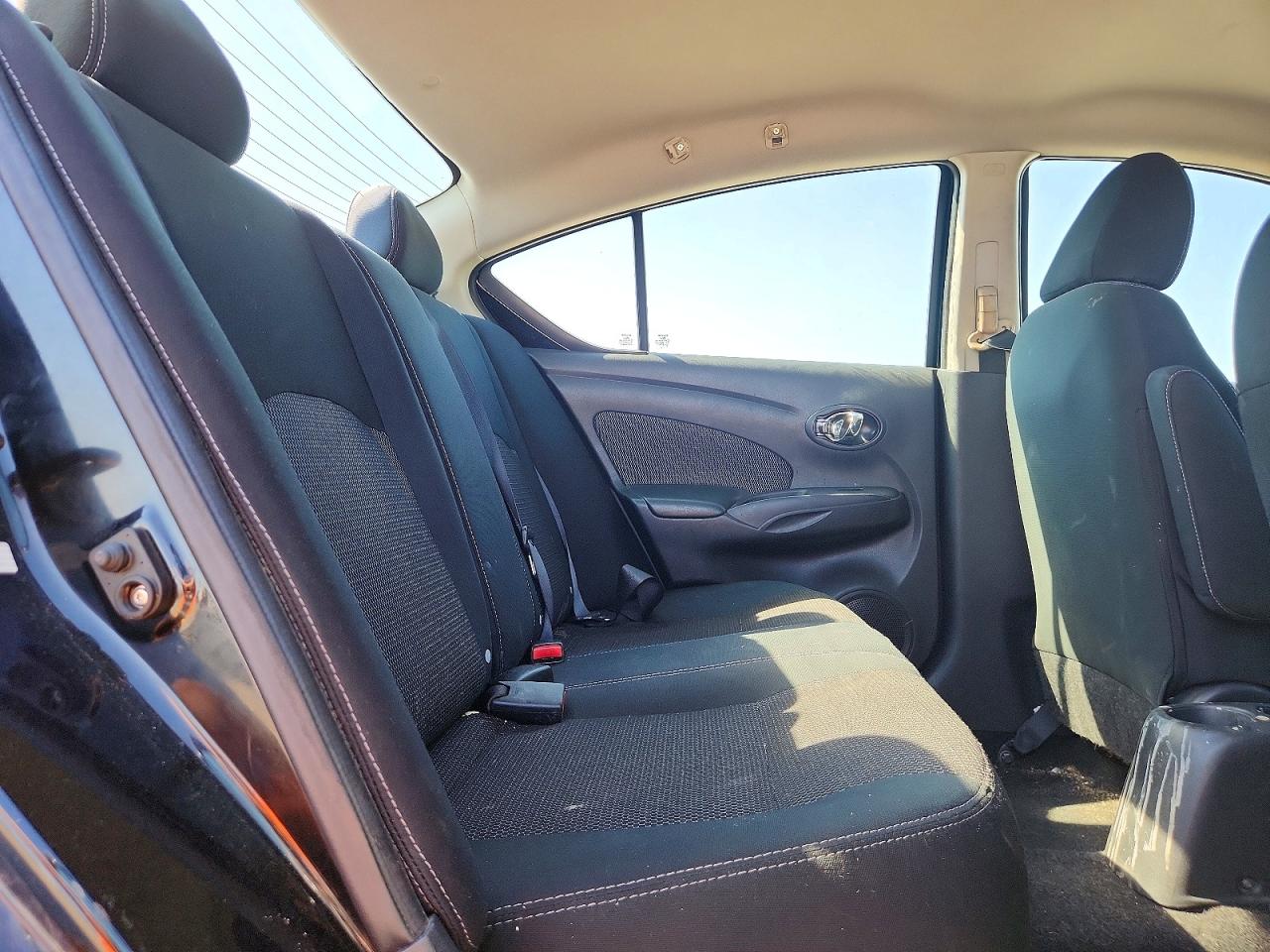 2015 NISSAN VERSA