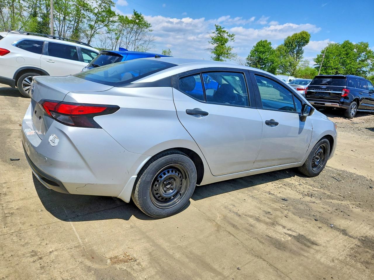 2021 NISSAN VERSA