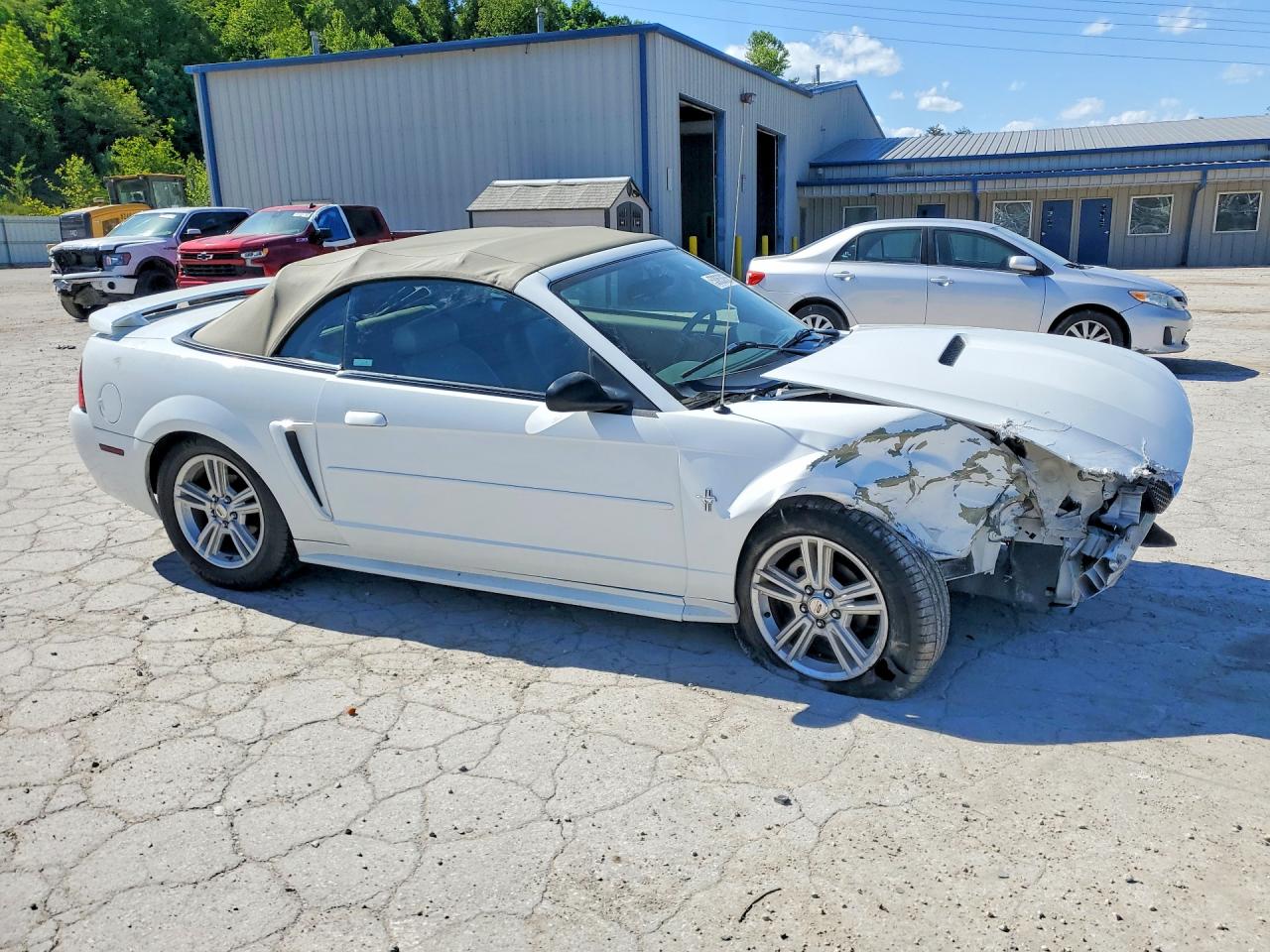 2001 FORD MUSTANG