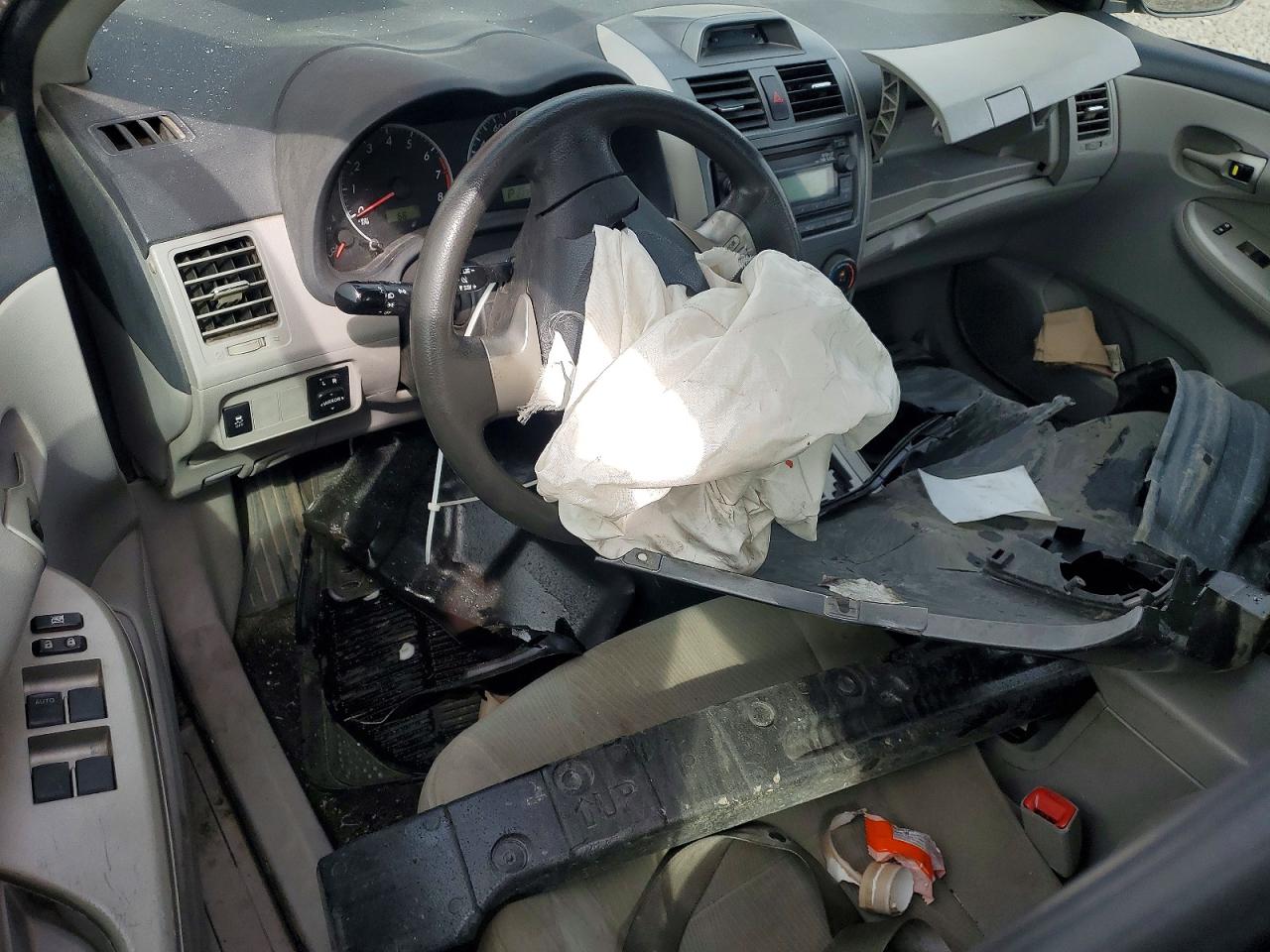 2012 TOYOTA COROLLA