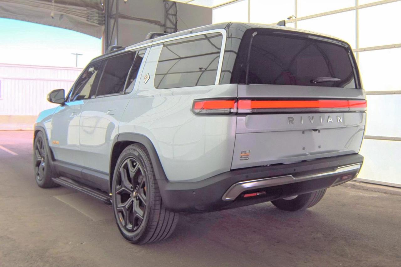 2023 RIVIAN RIS