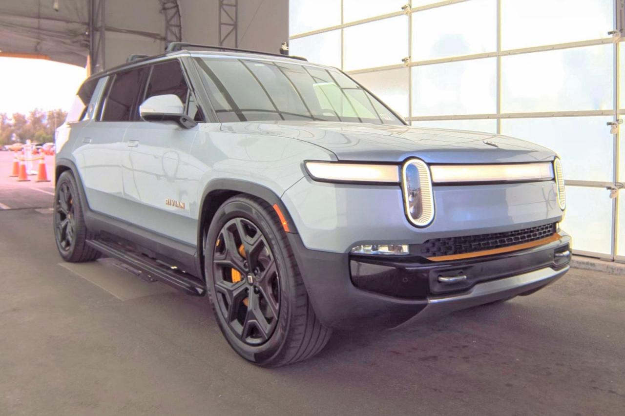 2023 RIVIAN RIS