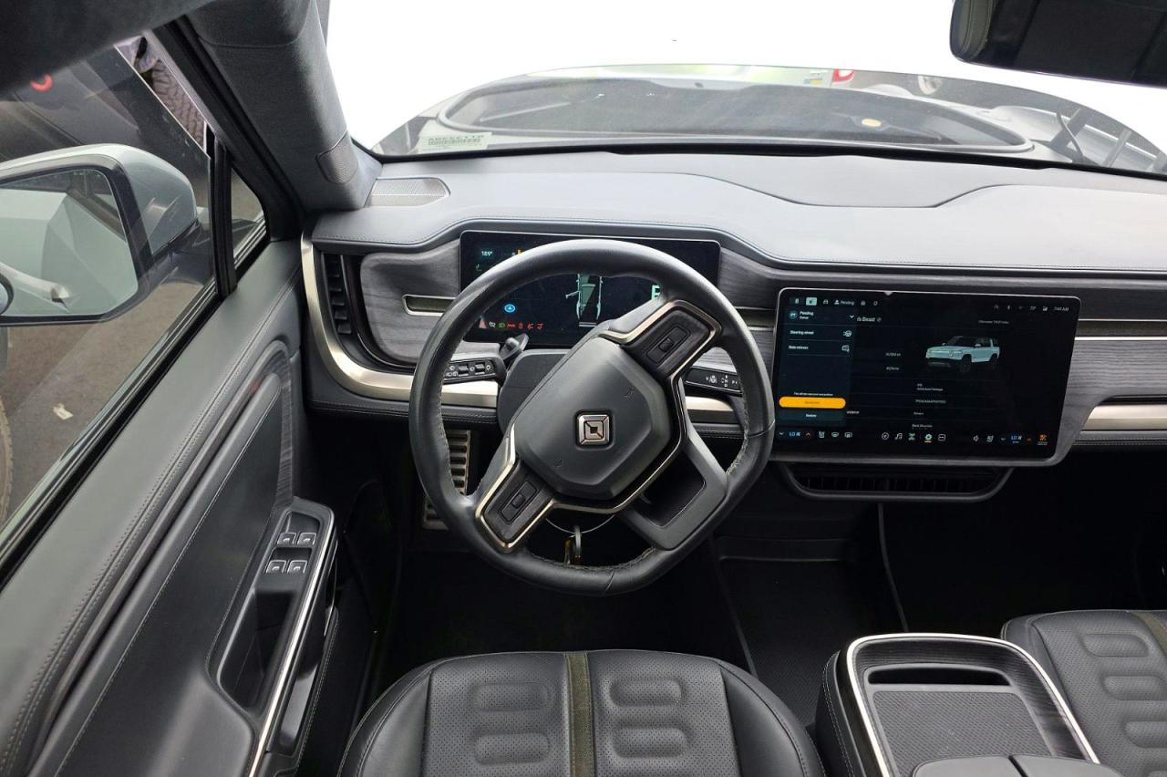 2023 RIVIAN RIS