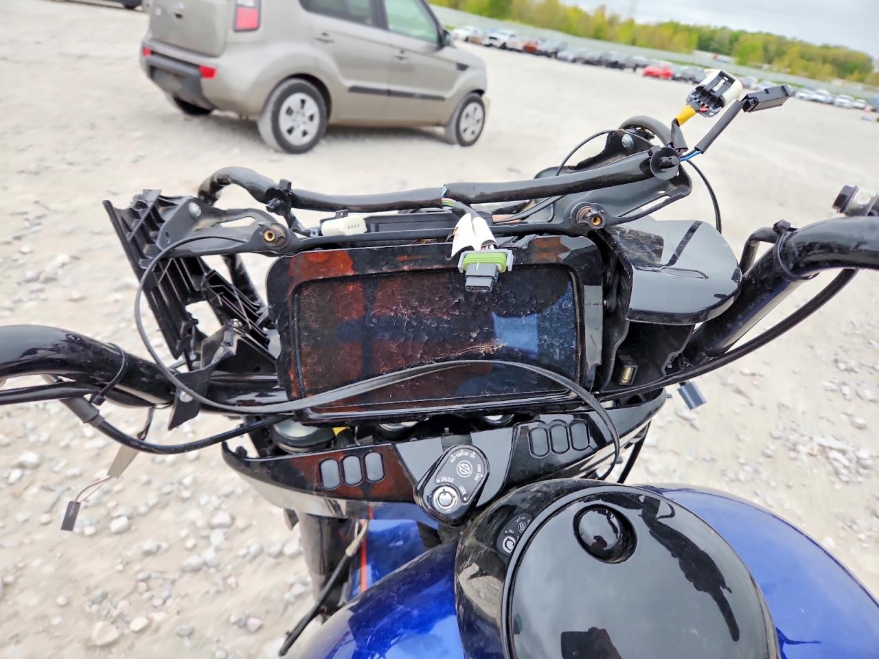 2019 HARLEY-DAVIDSON FL