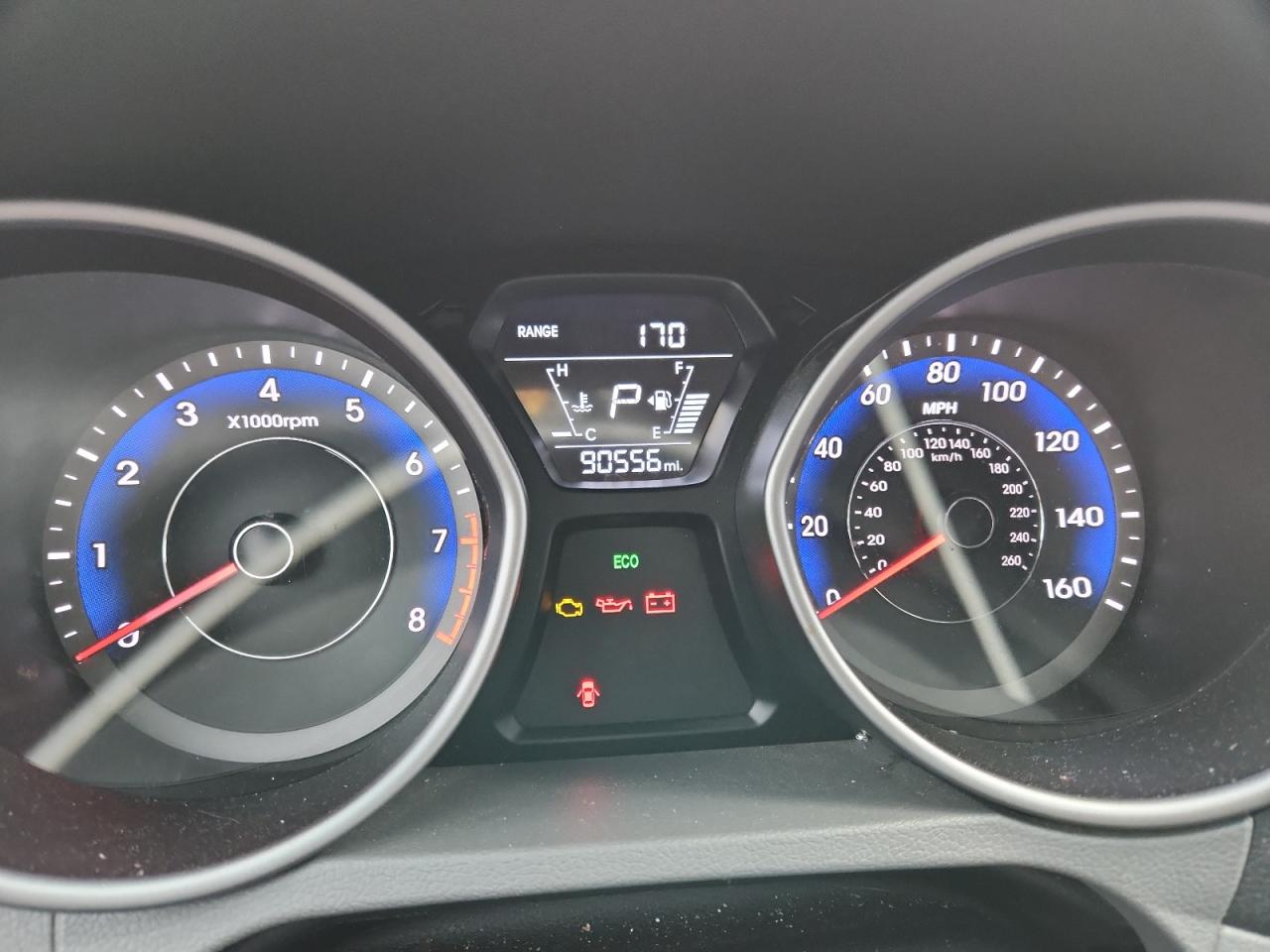 2014 HYUNDAI ELANTRA