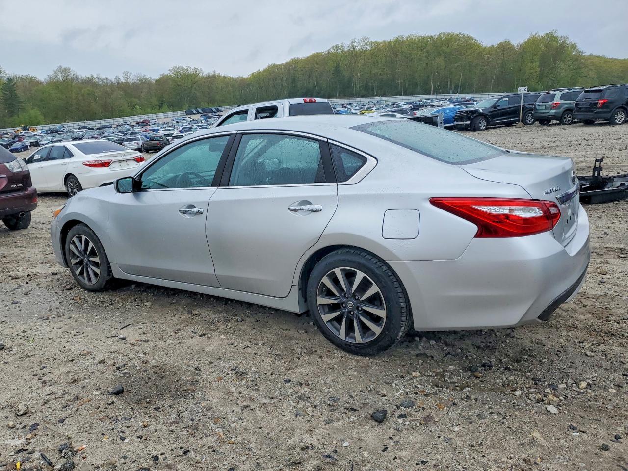 2017 NISSAN ALTIMA
