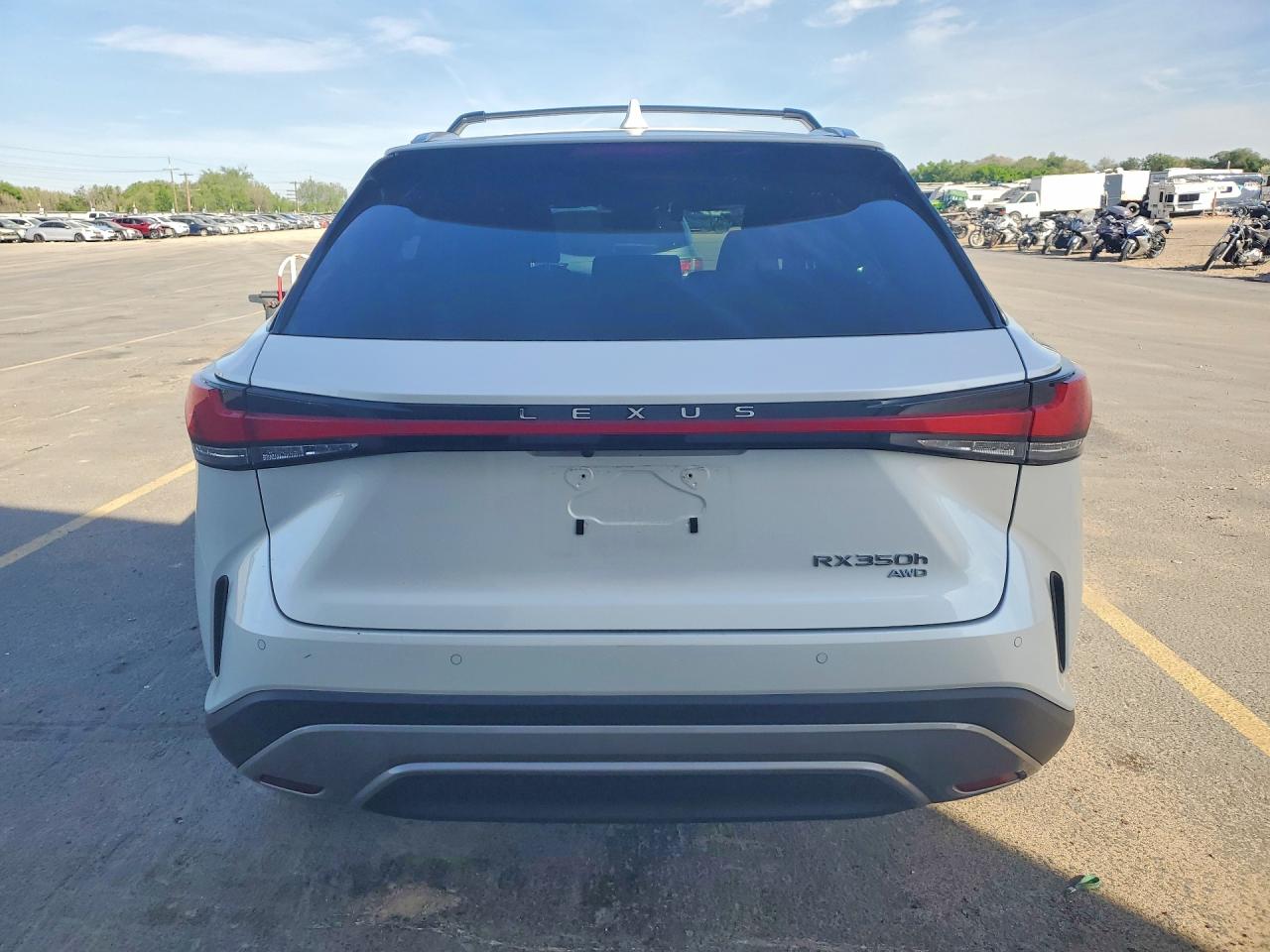 2024 LEXUS
