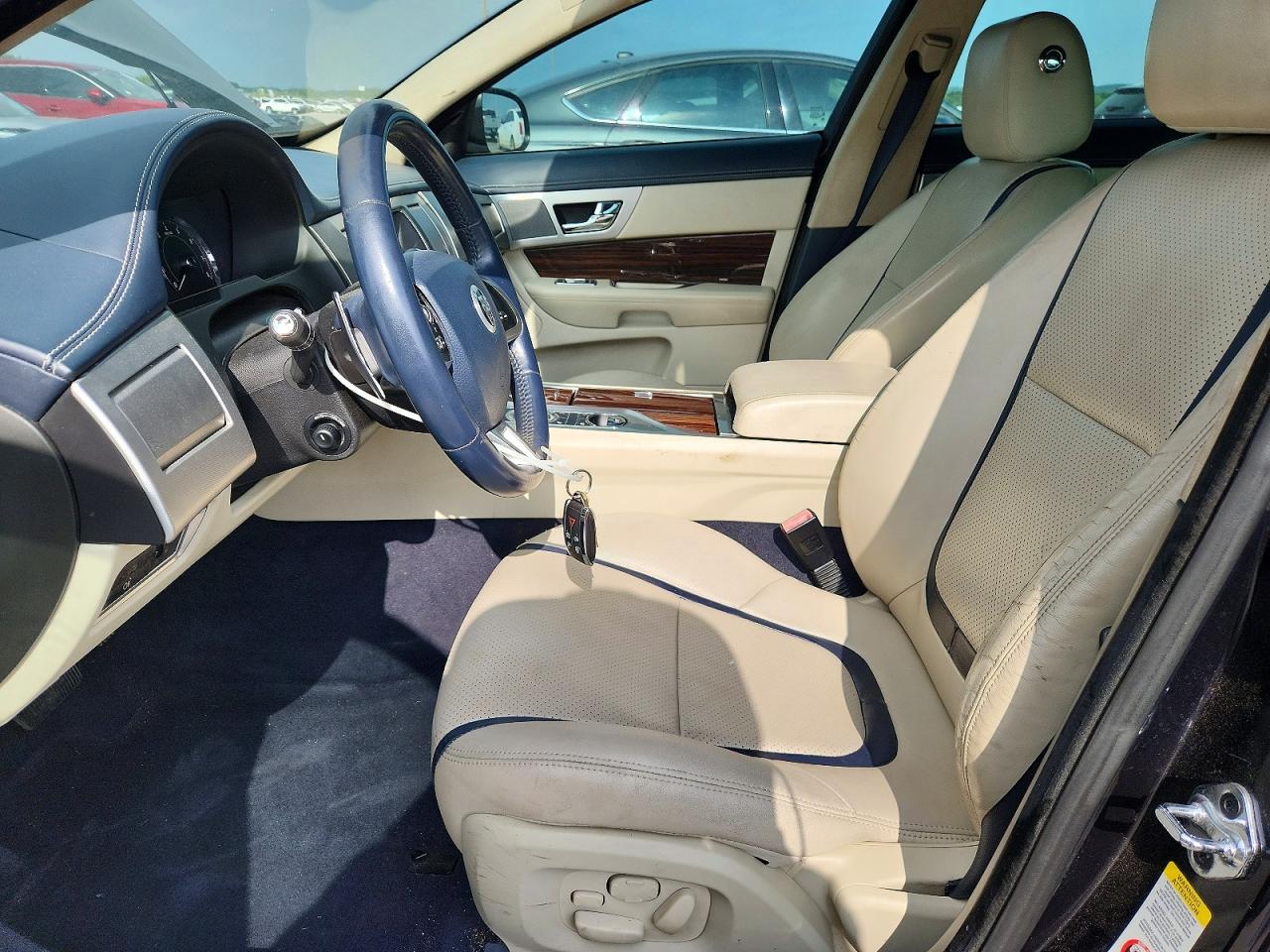 2012 JAGUAR XF