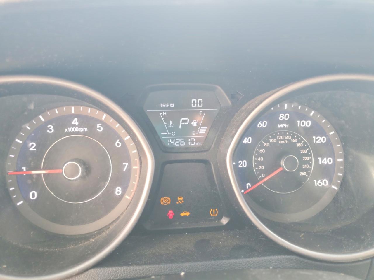 2015 HYUNDAI ELANTRA