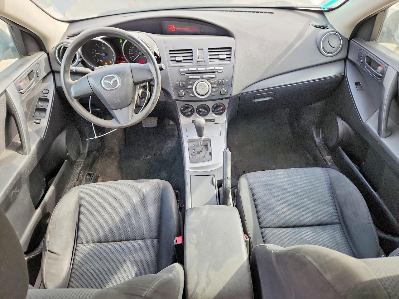 2011 MAZDA 3