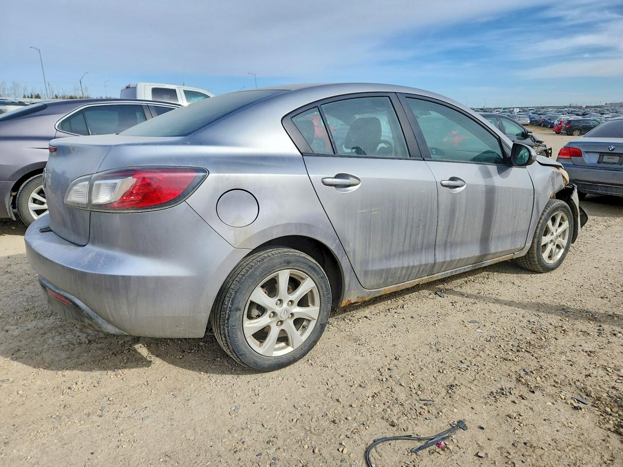 2011 MAZDA 3
