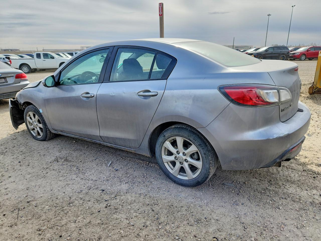 2011 MAZDA 3
