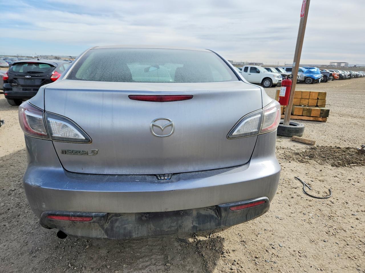 2011 MAZDA 3