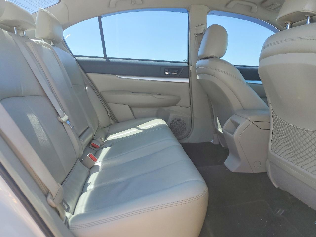 2013 SUBARU LEGACY
