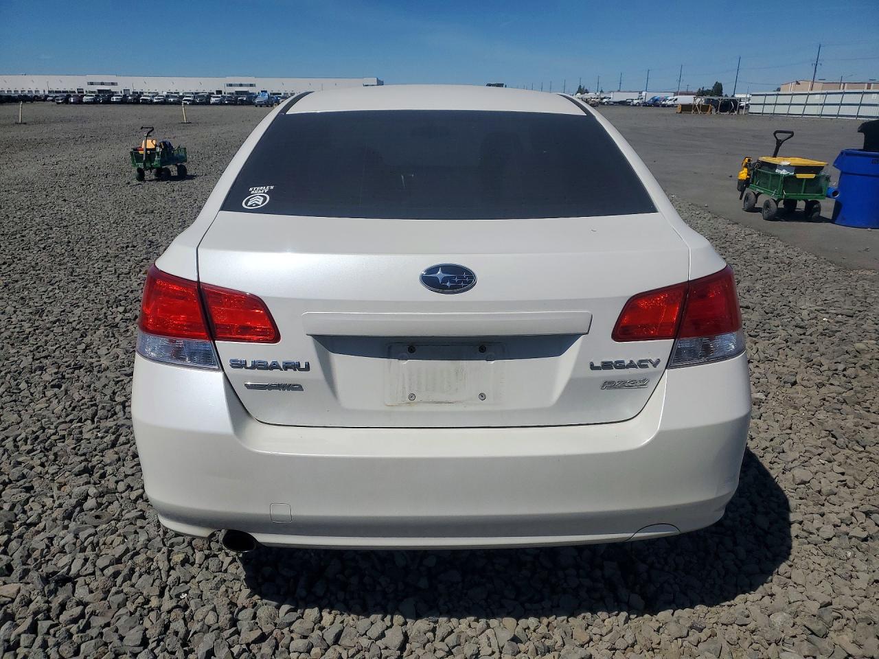 2013 SUBARU LEGACY