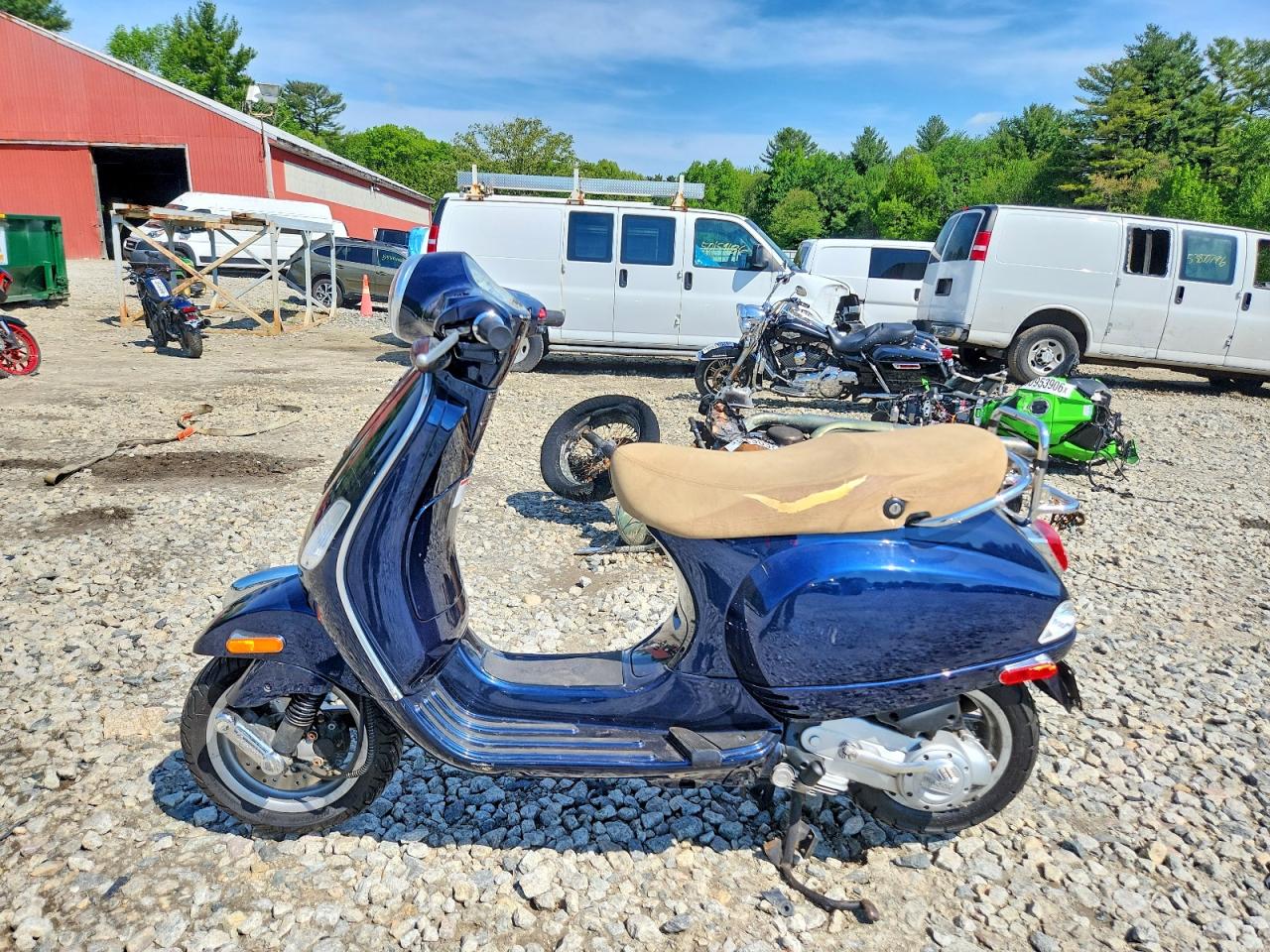 2013 VESPA SCOOTER