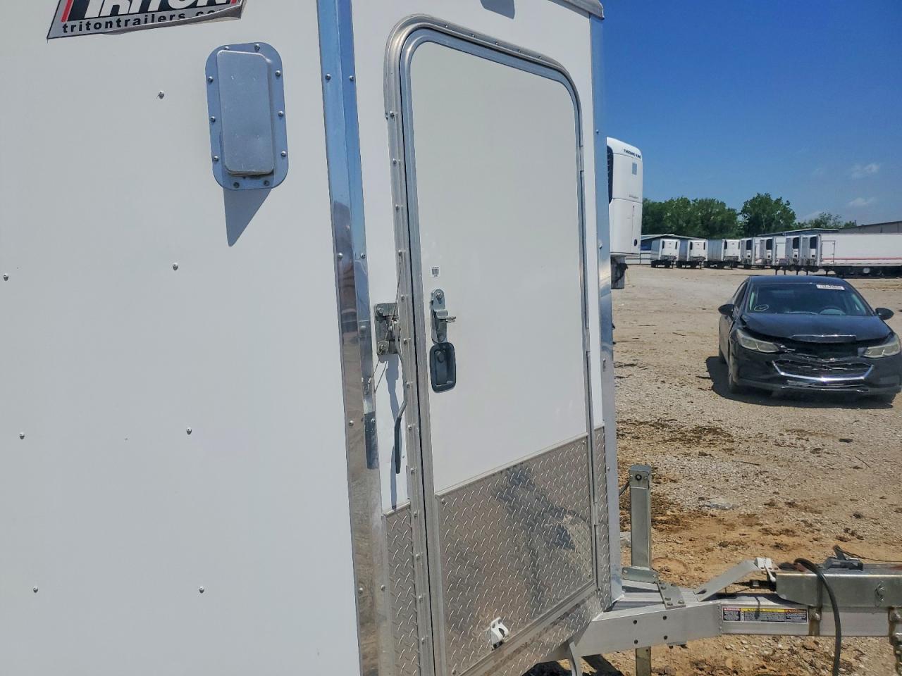 2011 TRITON TC167 