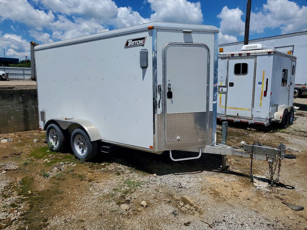 2011 TRITON TC167 