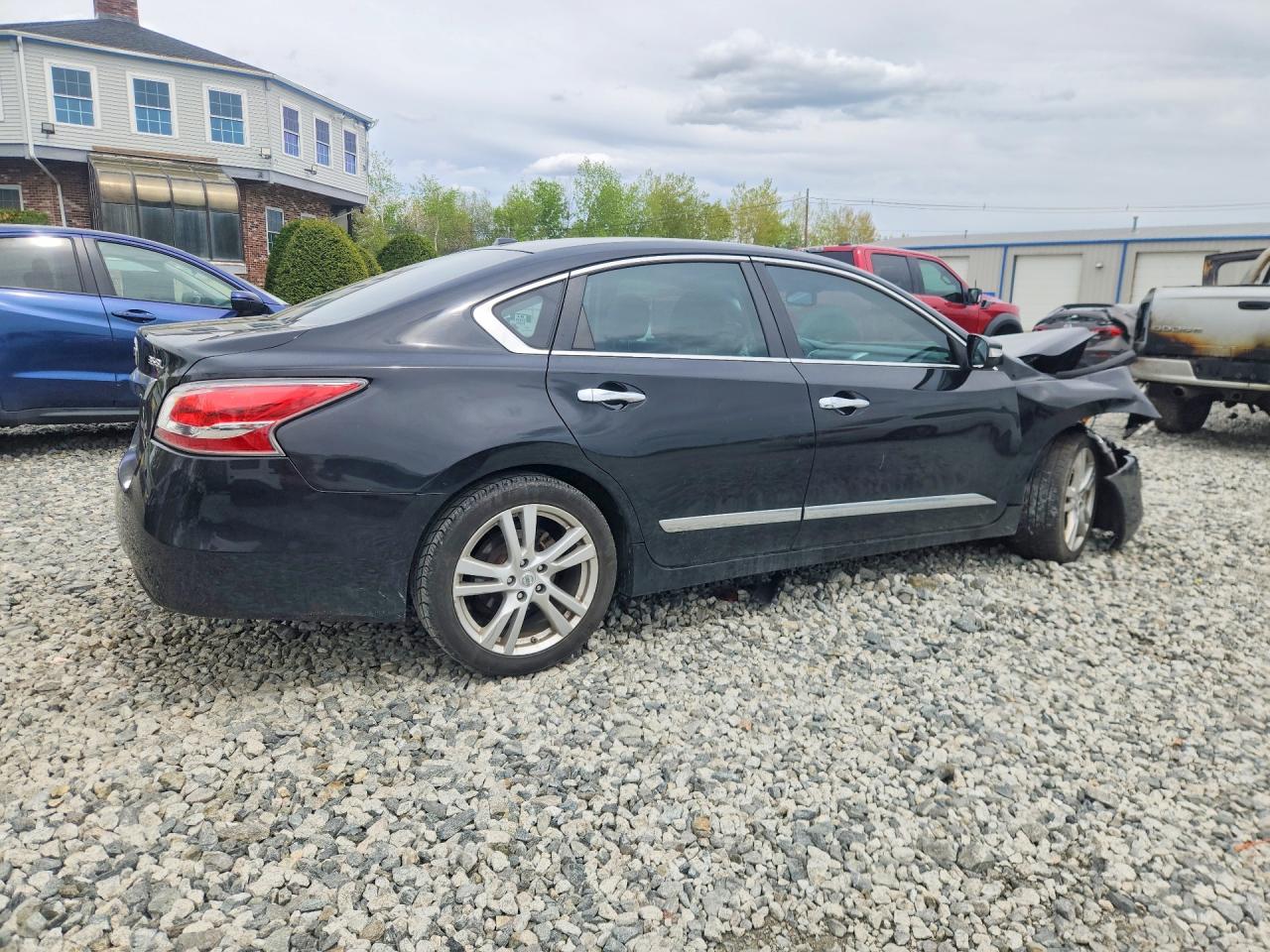 2014 NISSAN ALTIMA