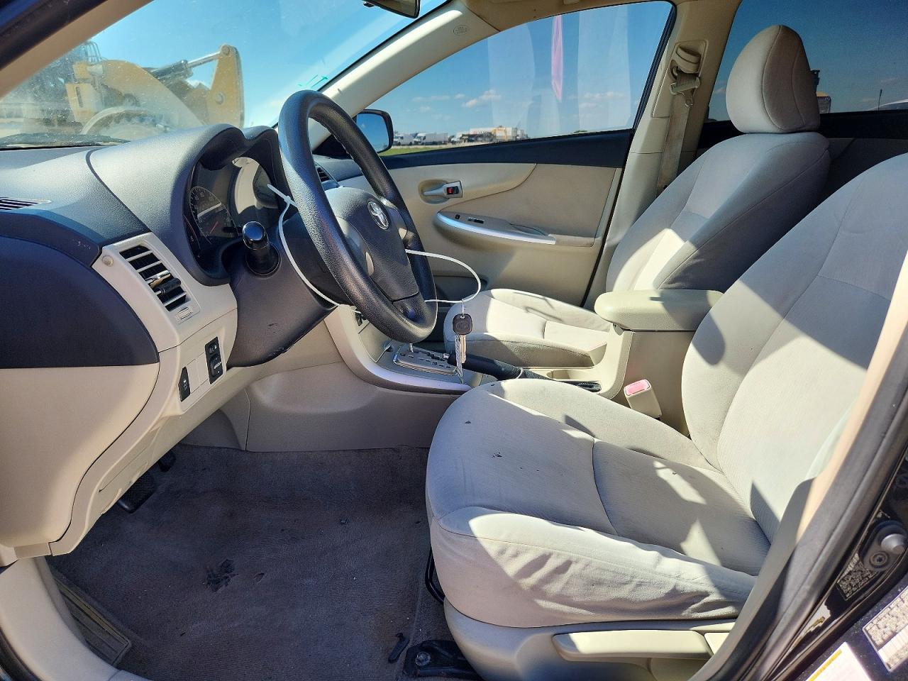 2011 TOYOTA COROLLA