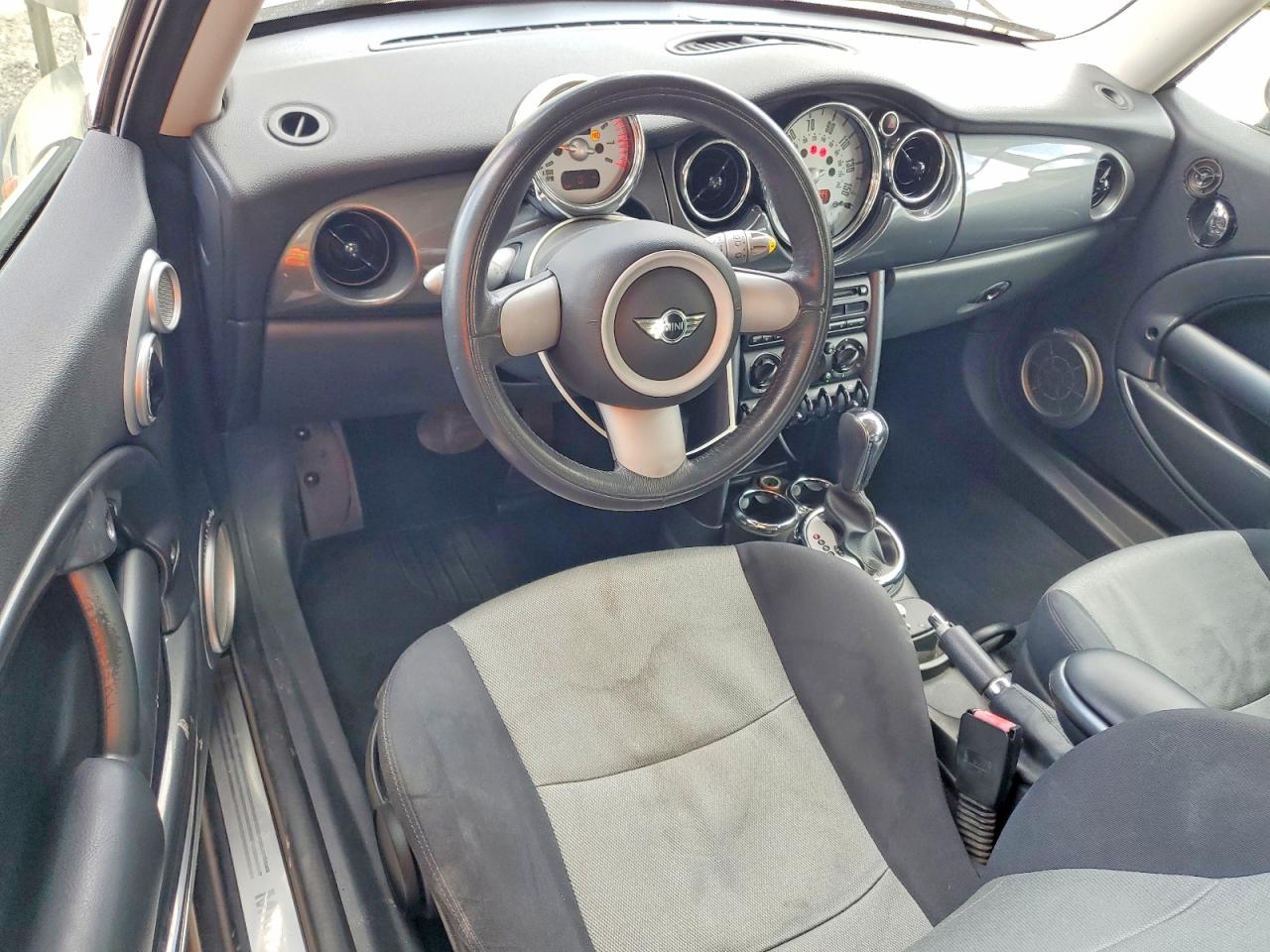 2006 MINI COOPER