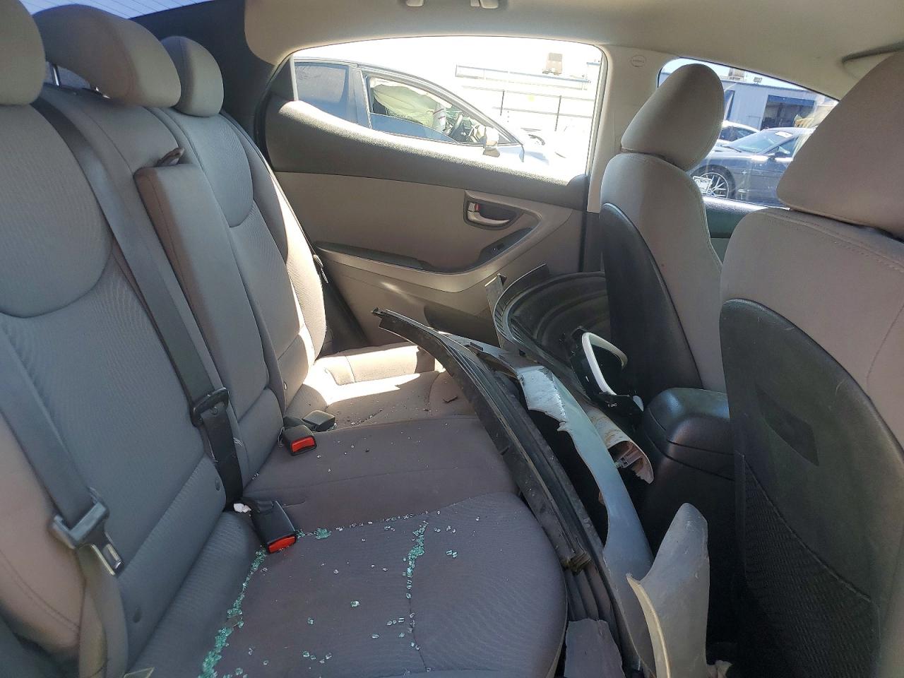 2016 HYUNDAI ELANTRA