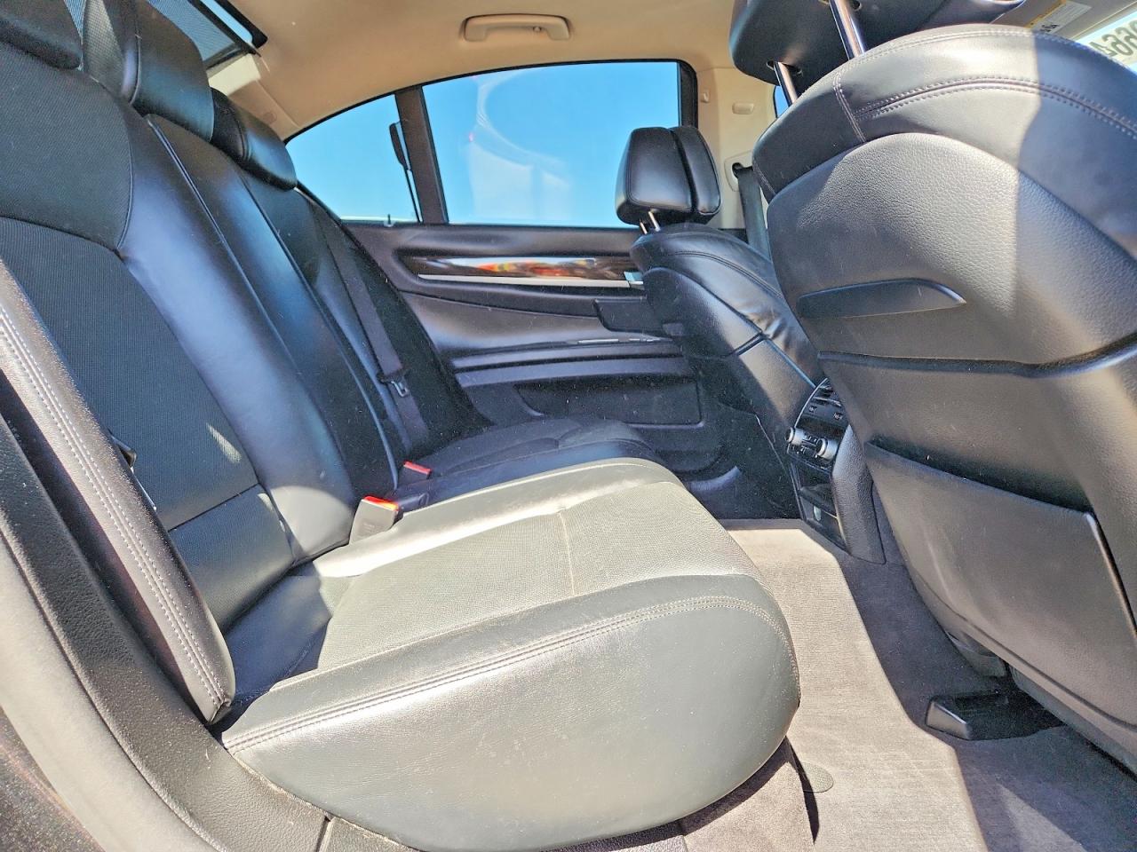 2013 BMW 7 SERIES