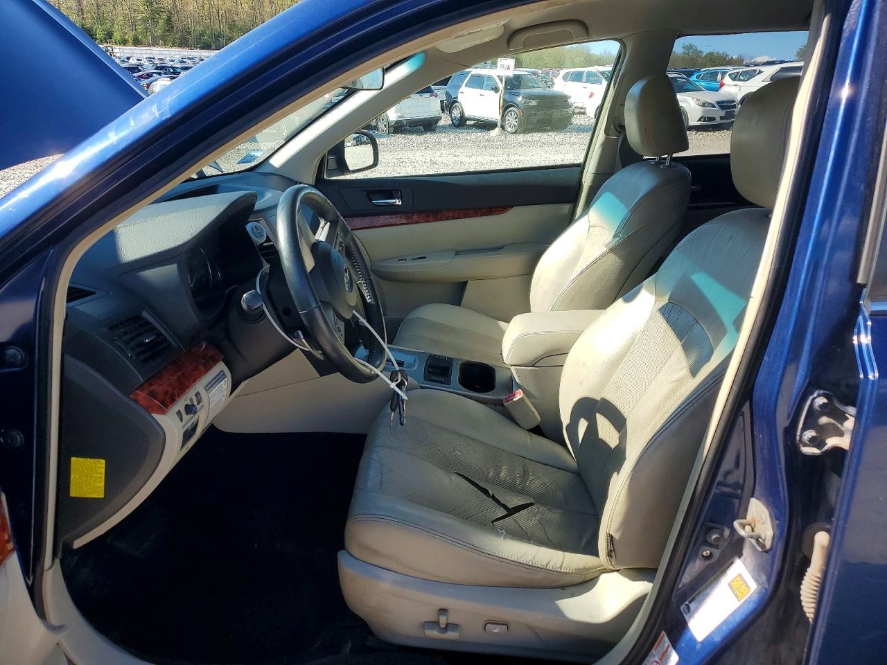 2011 SUBARU OUTBACK