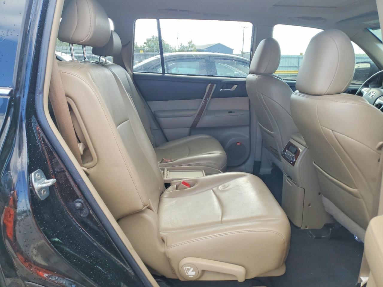 2013 TOYOTA HIGHLANDER