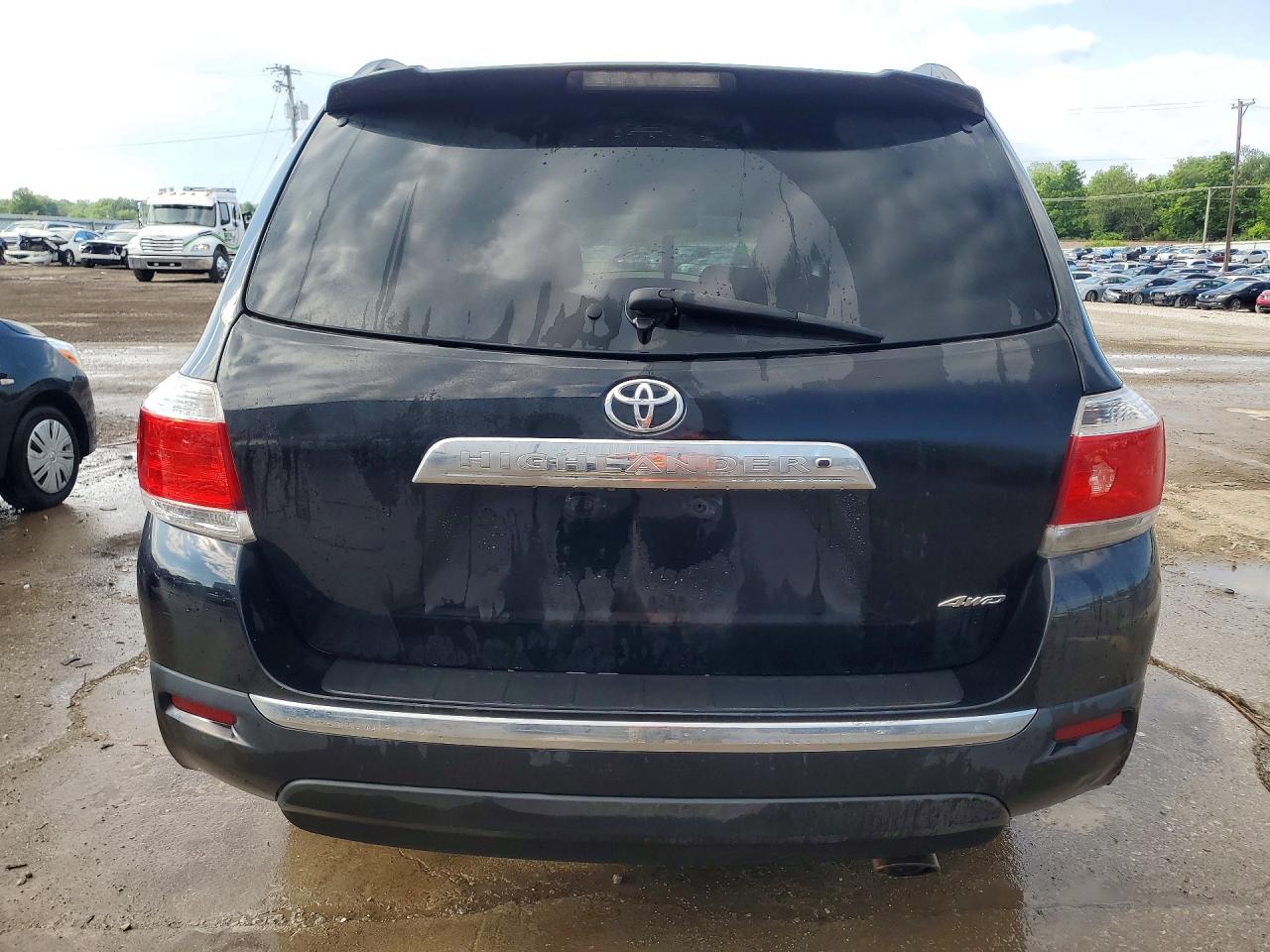 2013 TOYOTA HIGHLANDER