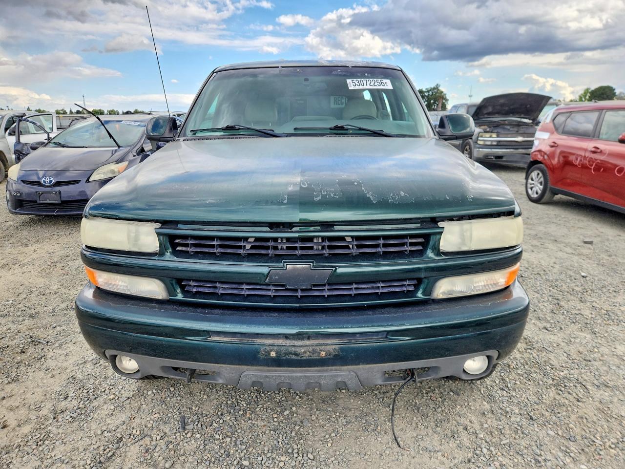2001 CHEVROLET SUBURBAN