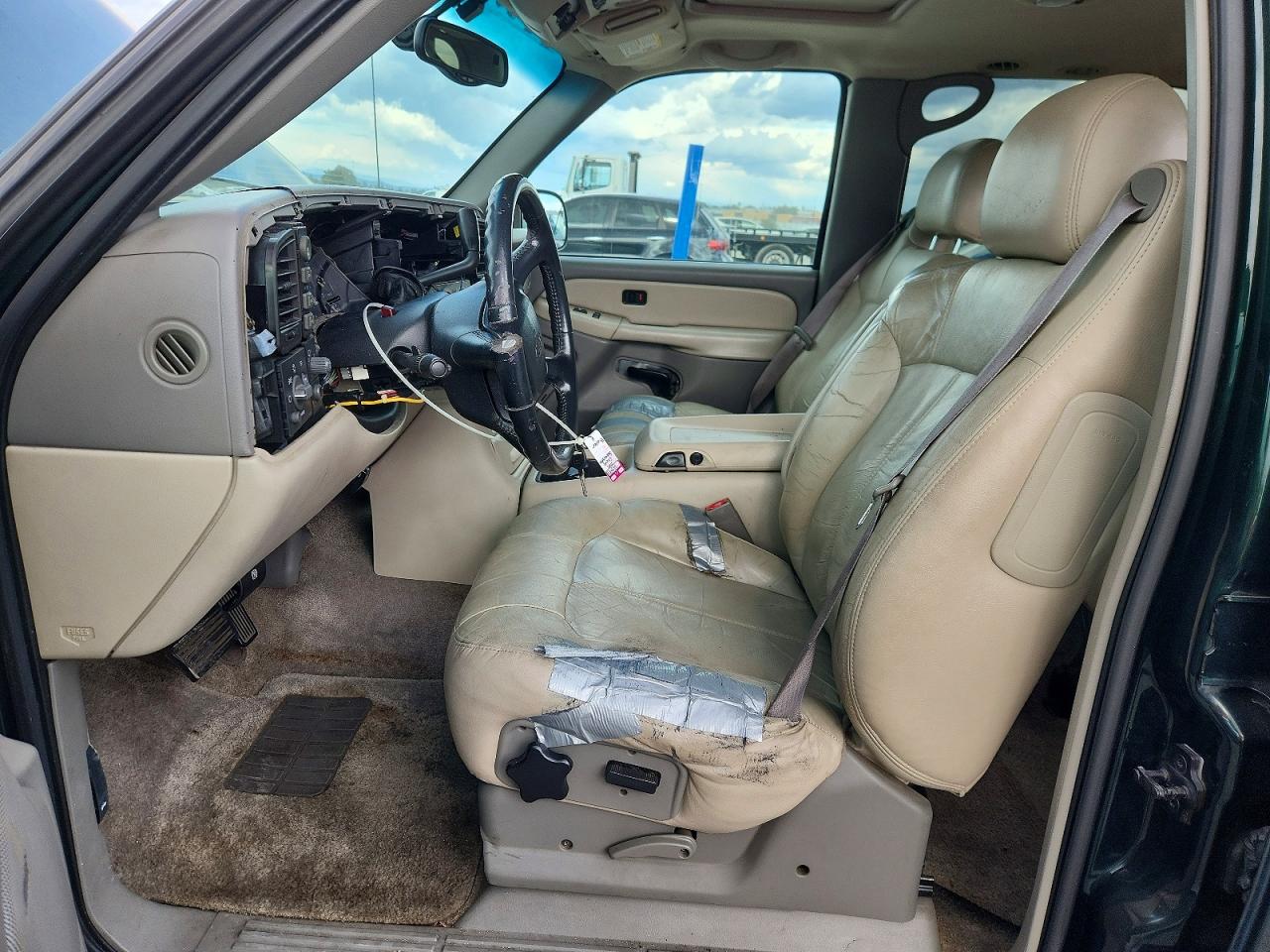 2001 CHEVROLET SUBURBAN