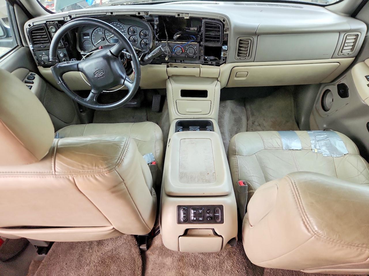 2001 CHEVROLET SUBURBAN