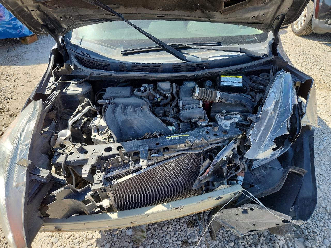 2019 NISSAN VERSA
