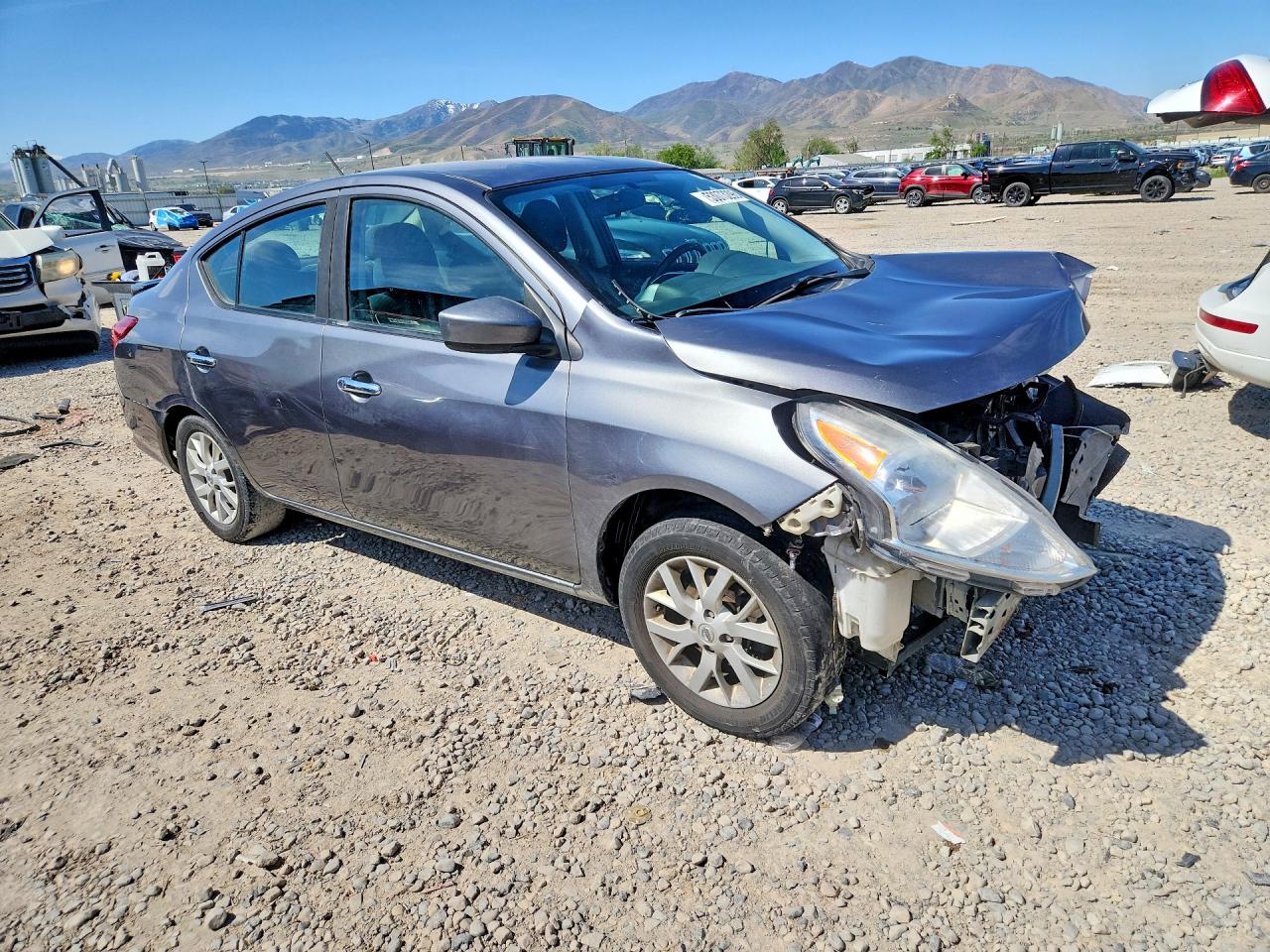 2019 NISSAN VERSA