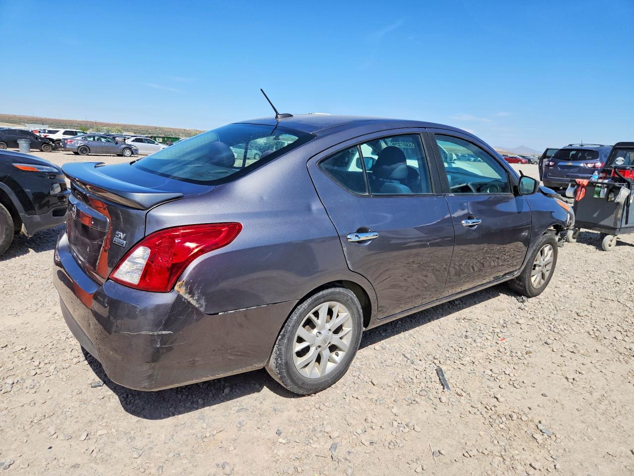2019 NISSAN VERSA