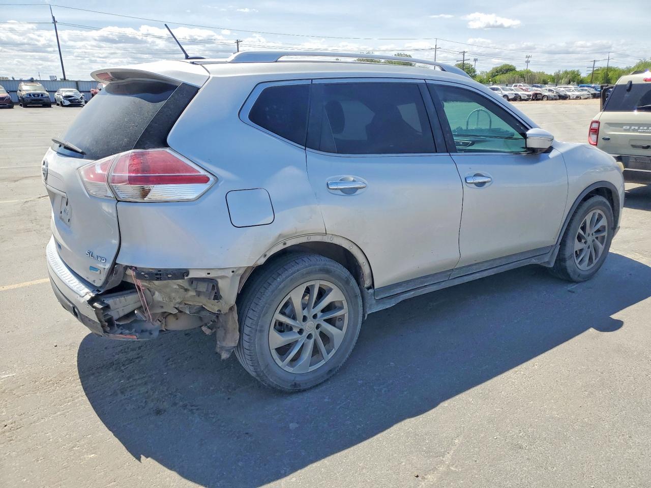 2014 NISSAN ROGUE