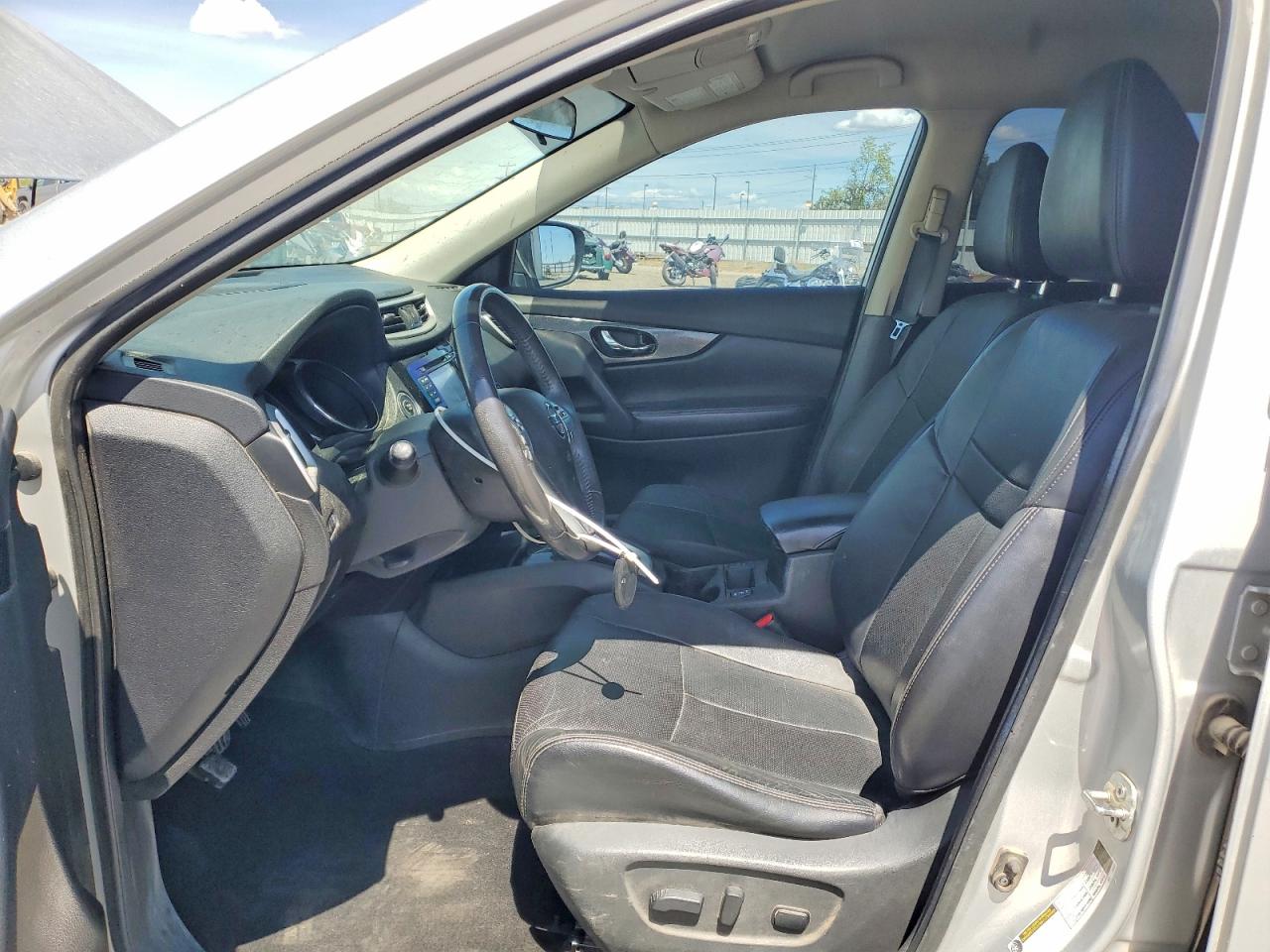 2014 NISSAN ROGUE