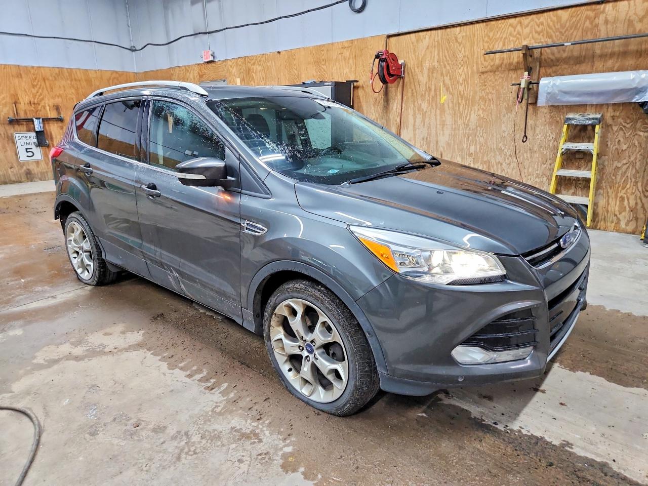2016 FORD ESCAPE