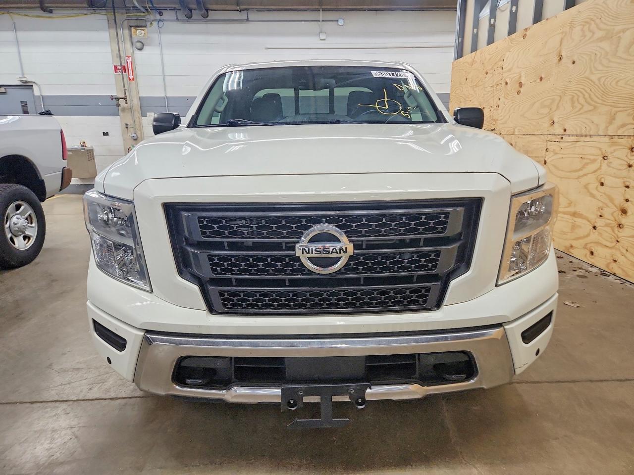 2022 NISSAN TITAN