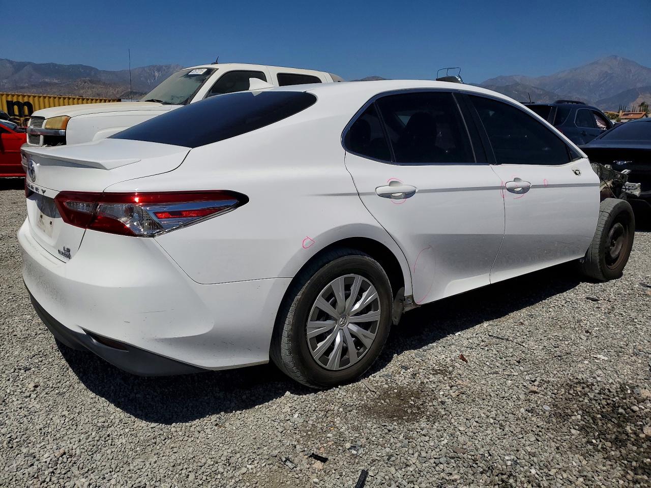 2020 TOYOTA CAMRY