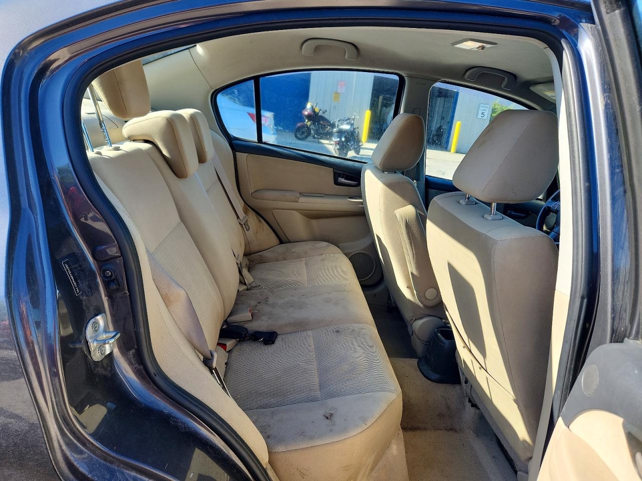2010 SUZUKI SX4