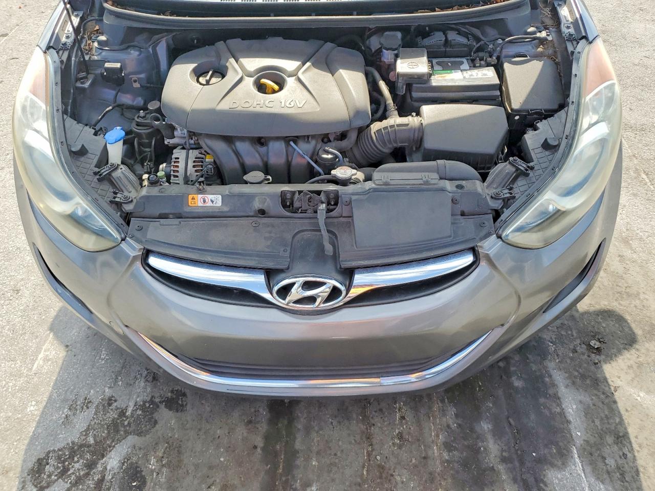 2013 HYUNDAI ELANTRA