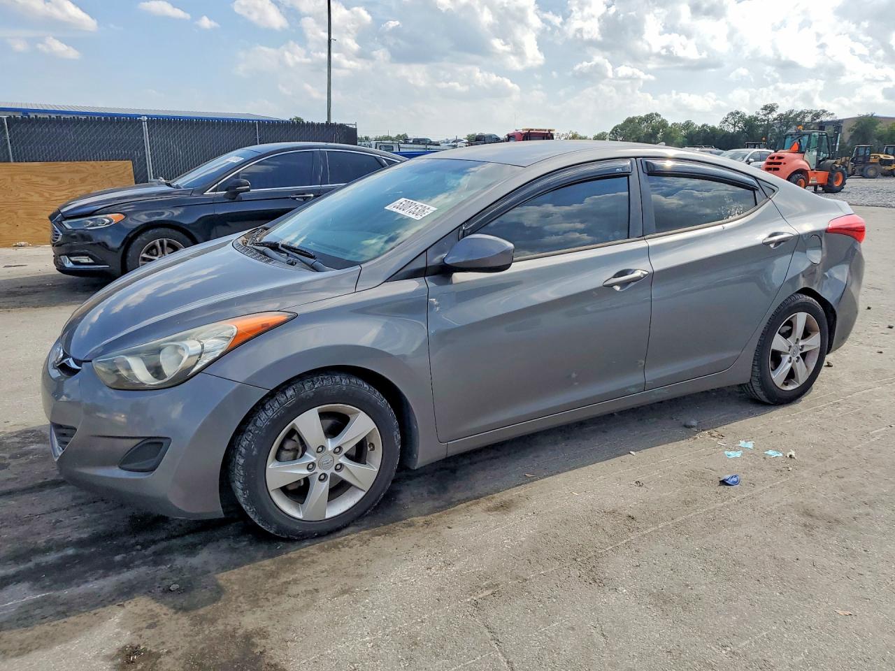 2013 HYUNDAI ELANTRA