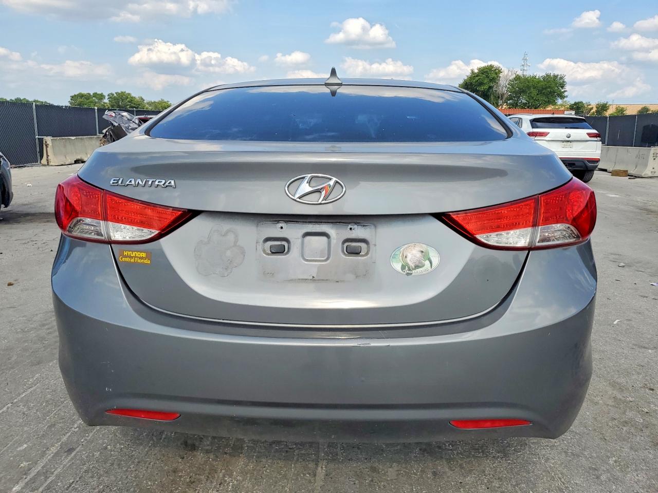 2013 HYUNDAI ELANTRA
